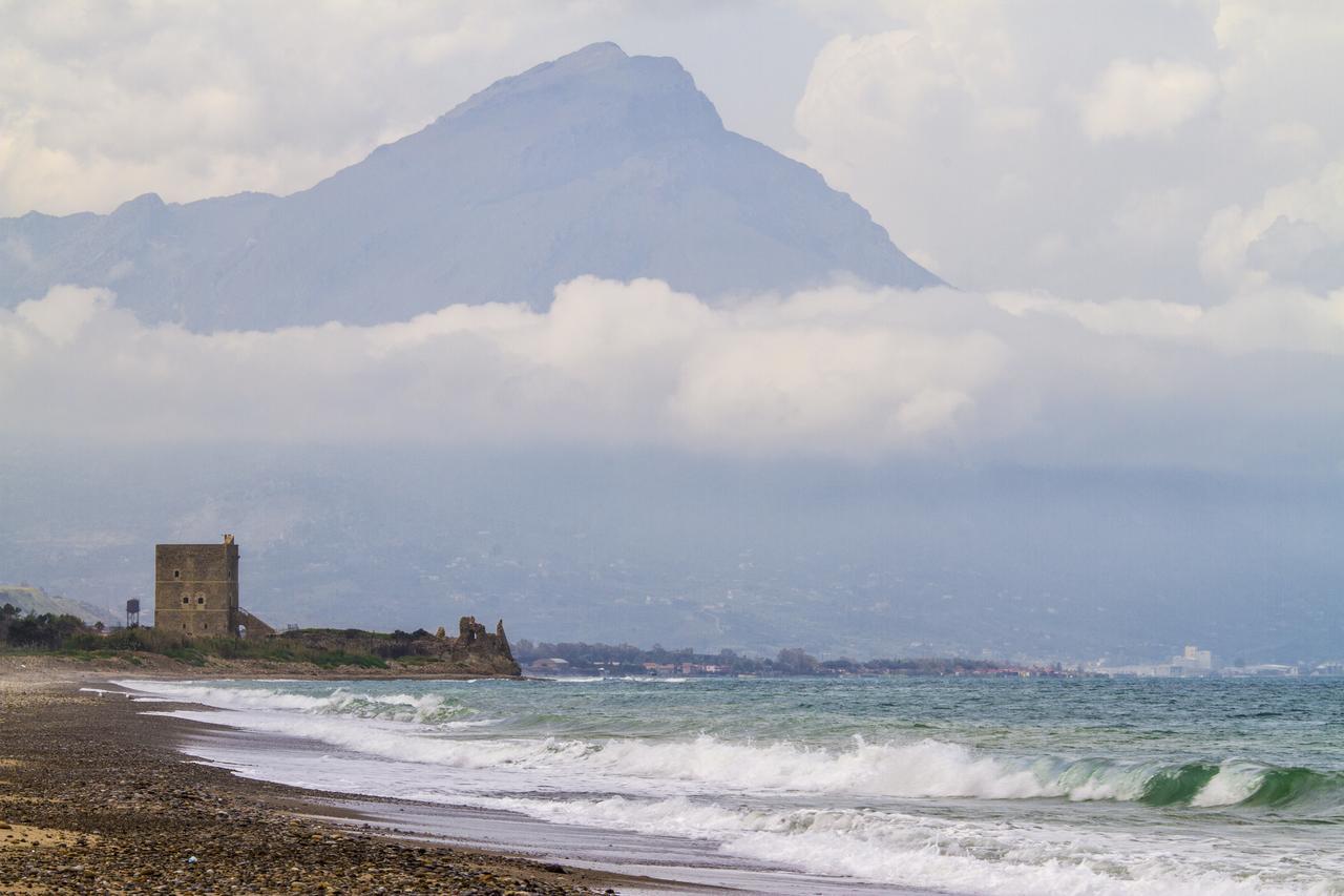 Casa Vacanza Paradise Vicino Cefalu Con Servizio Di Piscina A 3 Chilometri Appartement Campofelice Di Roccella Buitenkant foto